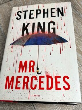 Stephen King Mr. Mercedes Hardcover Book • Thriller Mystery Crime Novel •